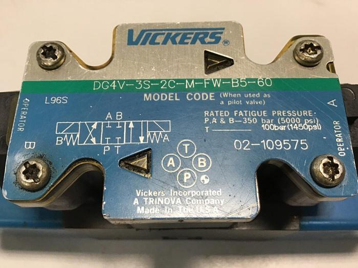 Used VICKERS Valve DG4V-3S-2C-M-FW-B5-60 #145621