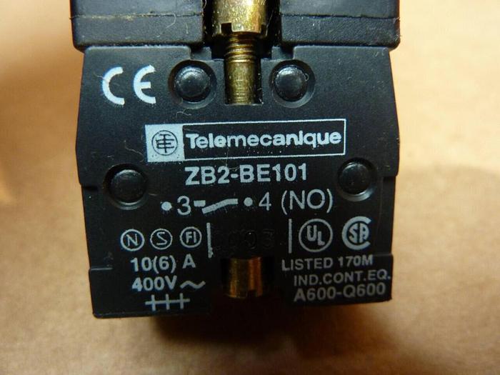 Used GENERIC Push Button PB222 GREEN #38222