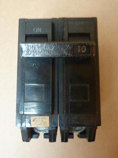 Used GENERAL ELECTRIC / GE 10 Amp Circuit Breaker TQL2110 #31354