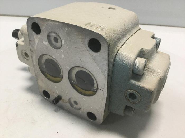 Used DAIKIN Control Check Valve JQC-G06-2E-12 USED