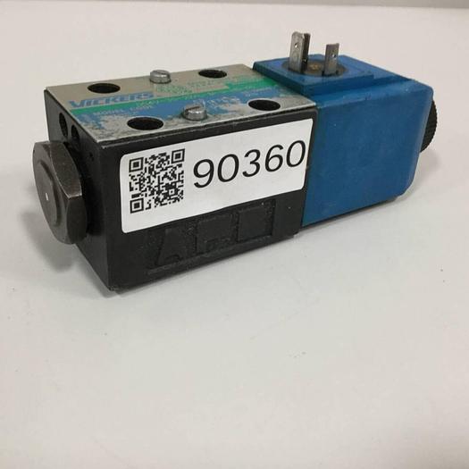 Used VICKERS Directional Valve DG4V-3S-22AL-M-U-H5-60 #90360