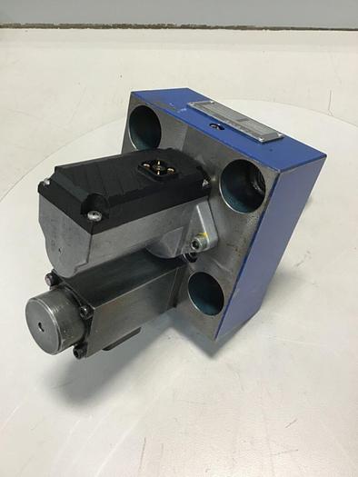 Used BOSCH Hydraulic Valve 0 811 402 614 #144763