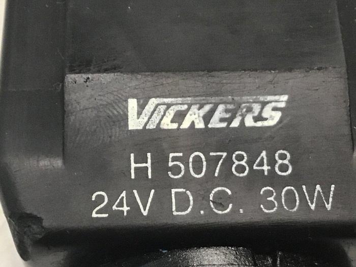 Used VICKERS Valve DG4V3S82CVMUH560 Used