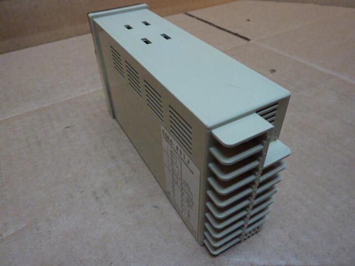 Used OMRON Temperature Control E5E4-R91J #27493