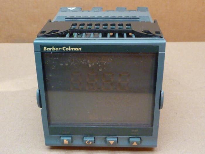 Used BARBER COLMAN Controller 2204E/CC/VH/H7/XX/XX/XX/XX/2XX/XXX/AX143/EU055S/ #33183