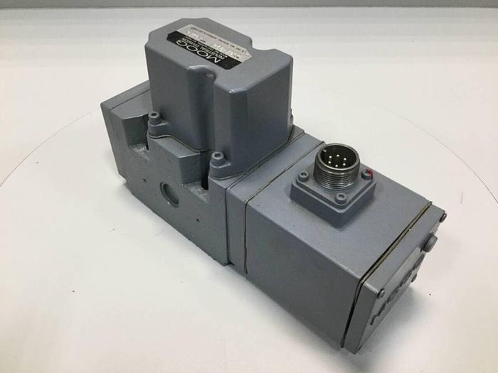Used MOOG Servo Valve J661-335 Used