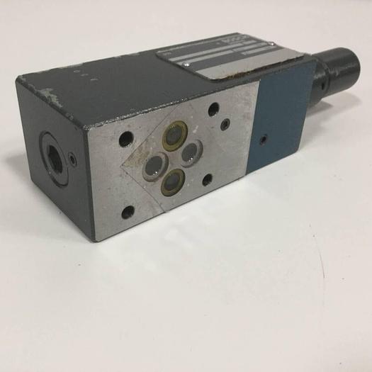 Used BOSCH Valve 0 811 104 133 #90940