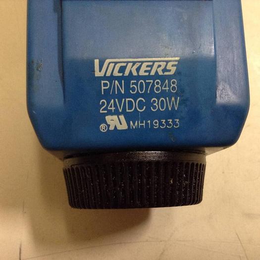 Used VICKERS Valve DG4V-3S-2C-M-U-H5-60 #87689