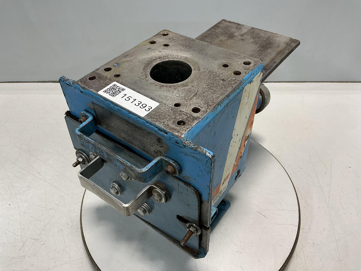 Used BUNTING 33373