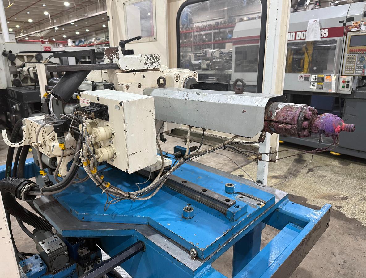Used Engel ES200/330/250 / Injection Unit USED #151213