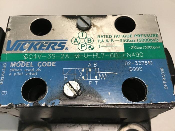 Used VICKERS Valve DG4V3S2AMUHL760EN490 USED