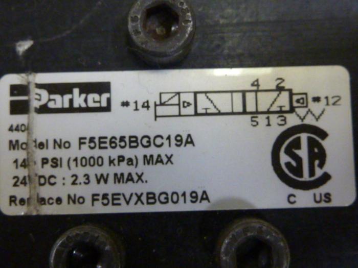Used PARKER Control Block w/ Valves F55VXBG019A #60113
