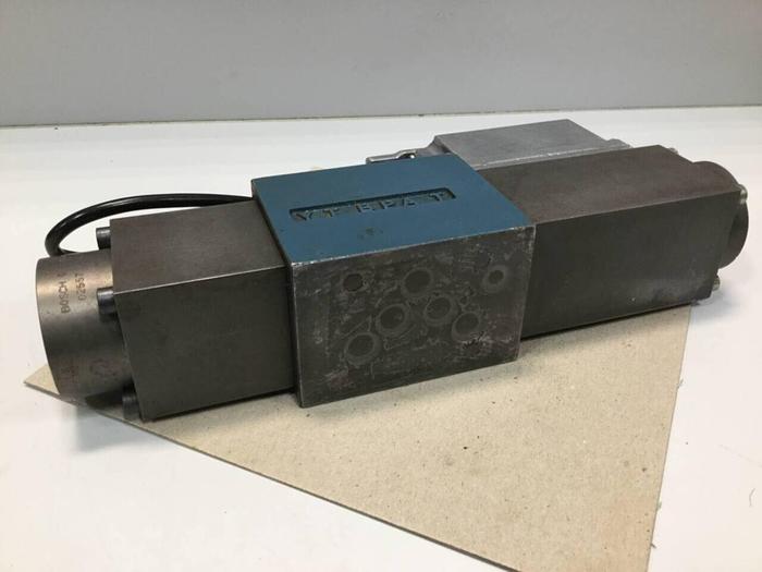 Used BOSCH SERVO Proportional Valve 0 811 404 551 USED
