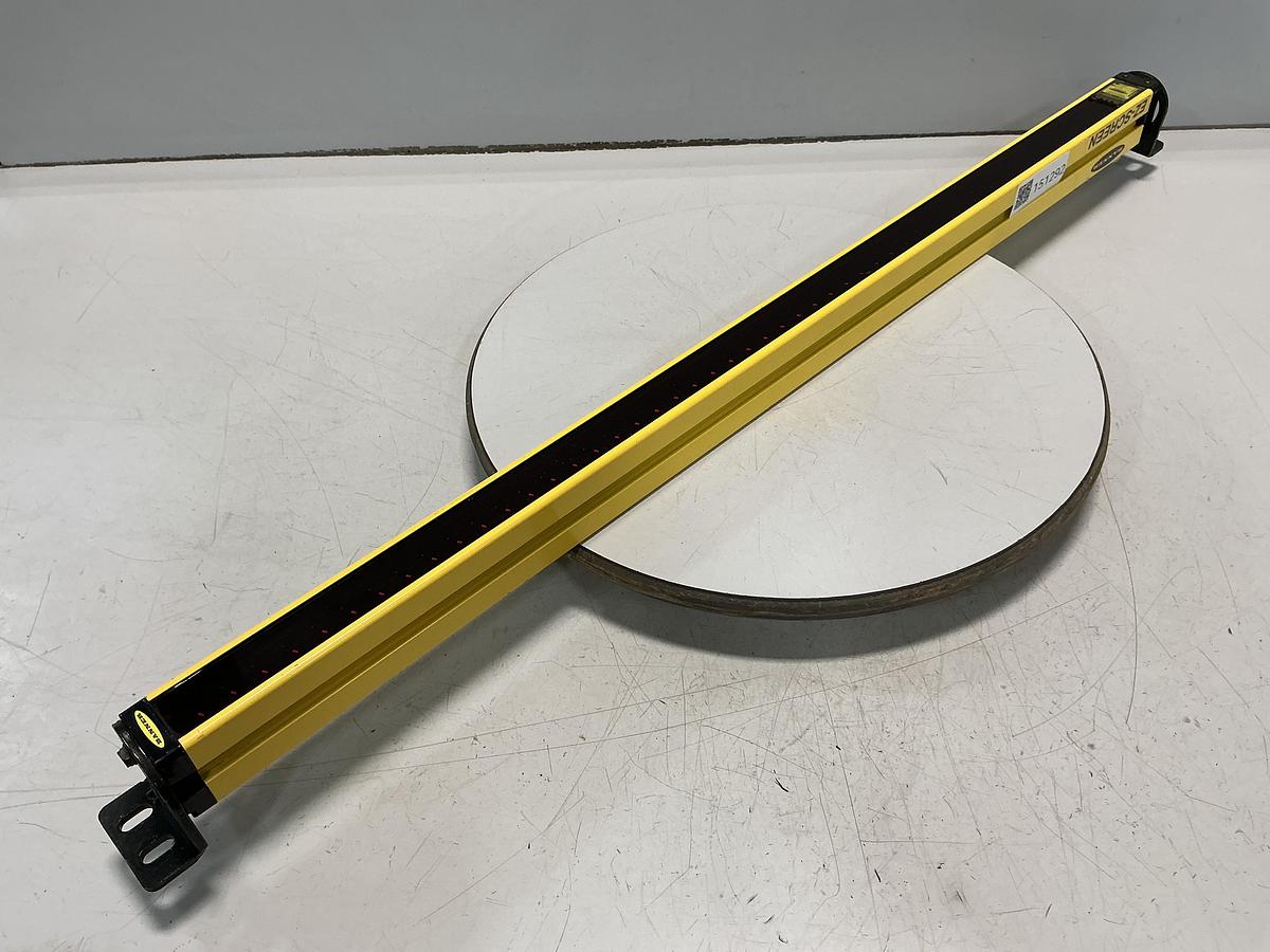 Used BANNER ENGINEERING SLSR30-750Q8