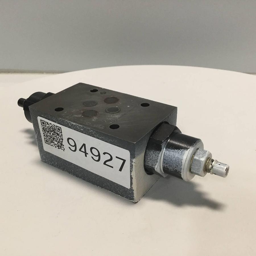 Used VICKERS Tokimec Valve DGMFN3YA2WB2W41J USED