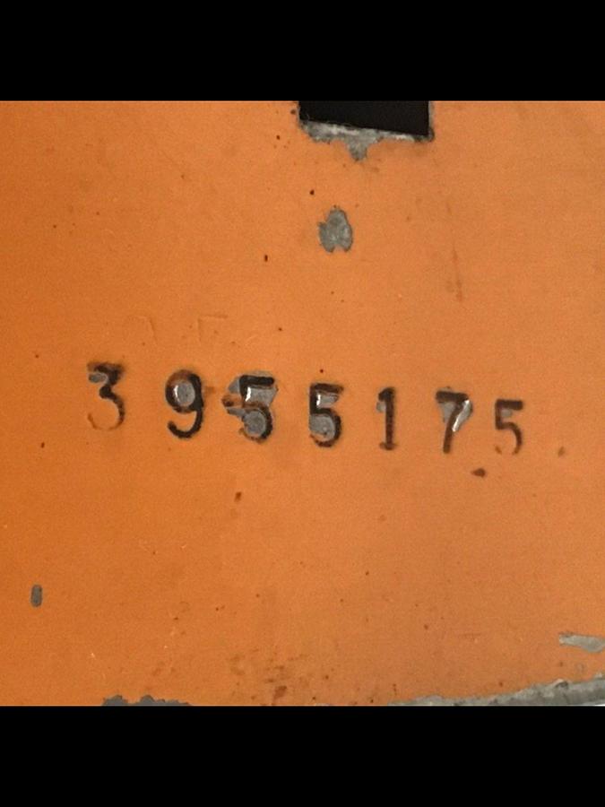 Used CINCINNATI MILACRON Sliding Shoe Platen 3955175 USED