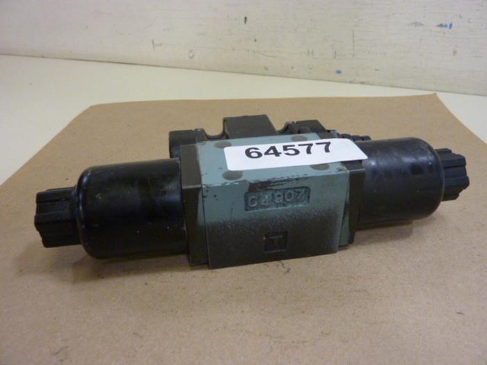 Used NACHI Directional Control Valve SS-G01-C27K-GR-D2-9925A #64577