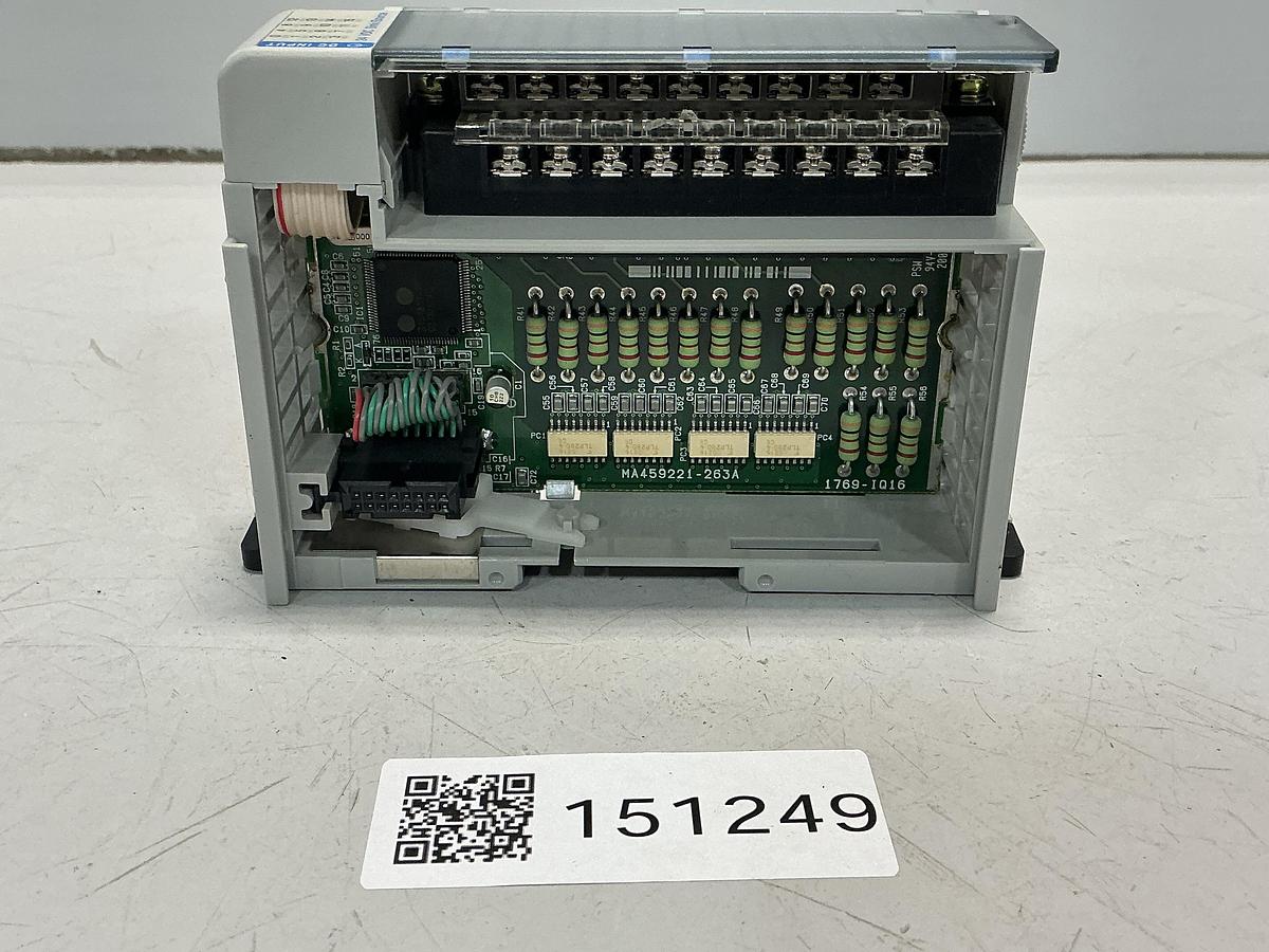 Used ALLEN BRADLEY 1764-24BWA SER B