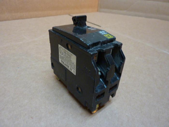 Used SQUARE D 15 Amp Circuit Breaker QO215 #27714