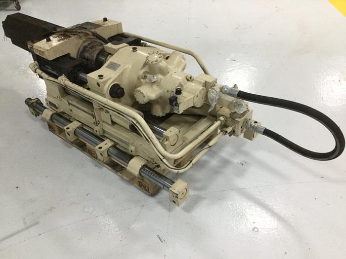 Used CINCINNATI MILACRON 17 Oz Injection Unit VT220-17 / IU Used