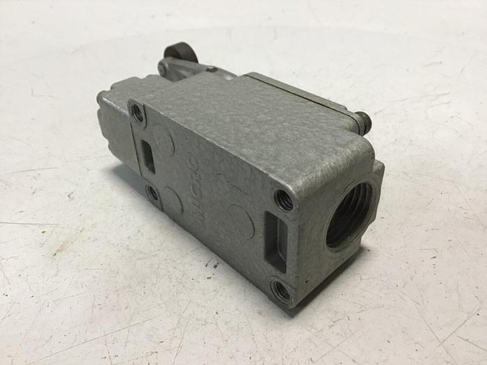 Used YAMATAKE Micro Limit Switch 1LS1-J #122161