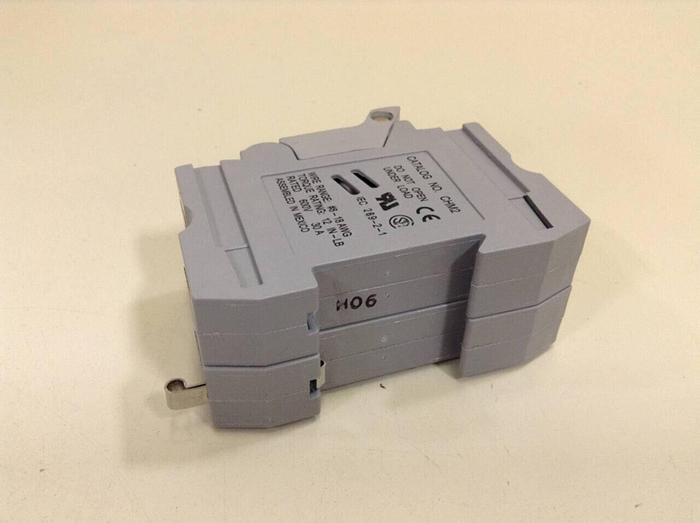 Used BUSS / BUSSMANN Fuse Holder CHM2 #79537