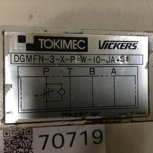Used VICKERS Control Valve DGMFN3XP2W10JAS1 #70719