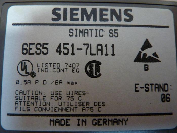 Used SIEMENS Digital Output Module 6ES5 451-7LA11 #57756