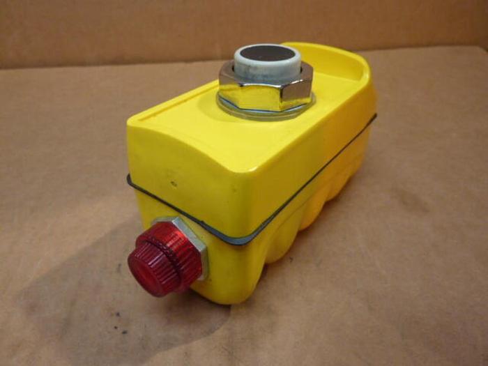 Used SQUARE D Push Button 9001-AEQ3398G2 #32504