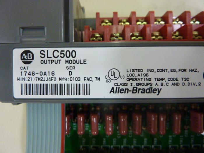 Used ALLEN BRADLEY Output Module 1746-OA16 SER D #50669