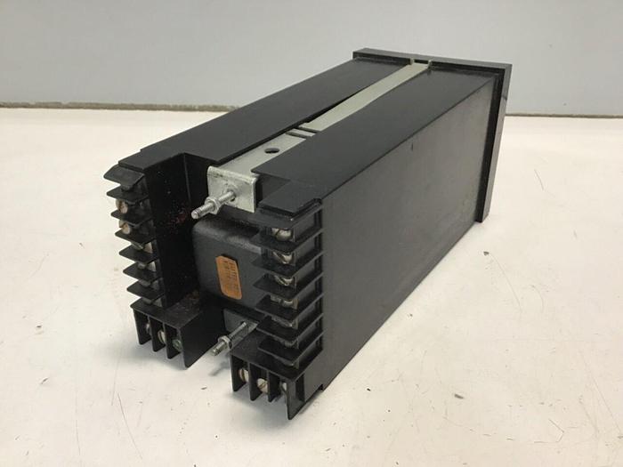 Used BARBER COLMAN Temperature Control 580 585A-00016-000-4-00 #135422