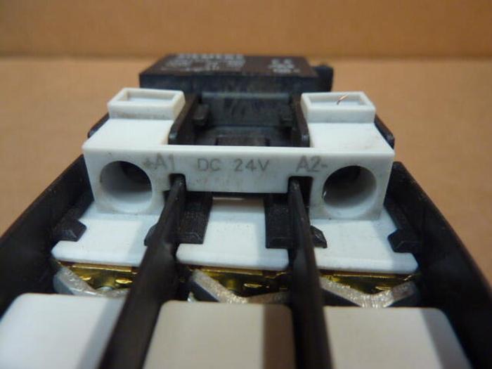 Used SIEMENS Reversing Contactor 3RA1326-8XB30-1BB4 #31793