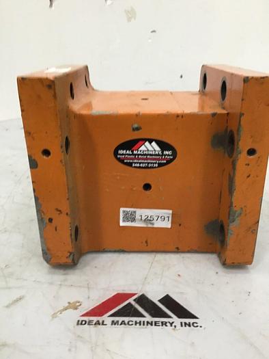 Used CINCINNATI MILACRON Clamp Spacer 315165 #125791