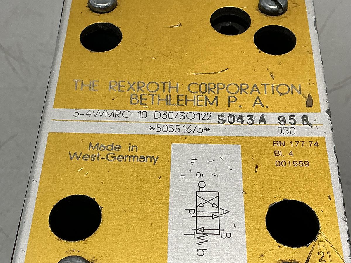 Used REXROTH 5-4WMRC 10 D30/SO122 S043A 958