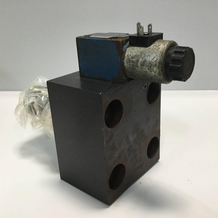 Used MOOG Valve CCE40A6RH1X06 #91433