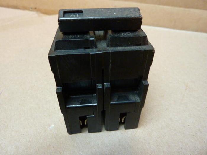 Used GENERAL ELECTRIC / GE 10 Amp Circuit Breaker TQL2110 #29484