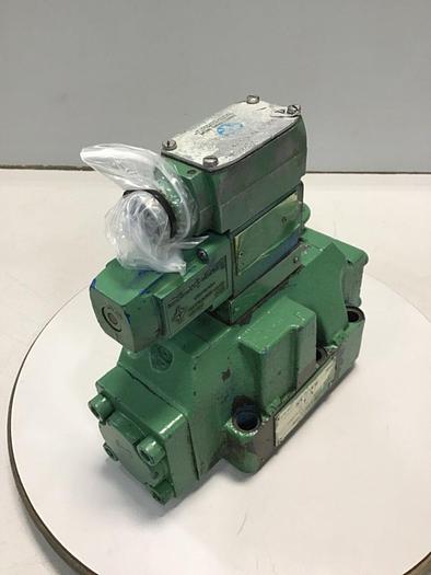 Used SPERRY VICKERS Directional Valve DG4V32AWB12 #144632