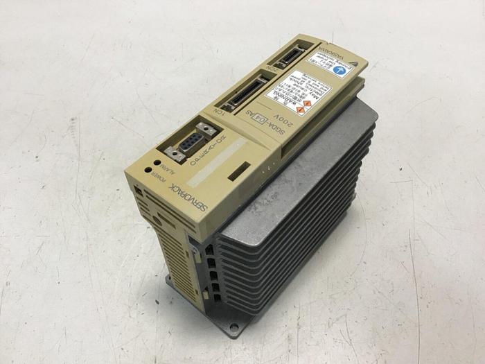 Used YASKAWA Servo Pack SGDA-04AS #138214