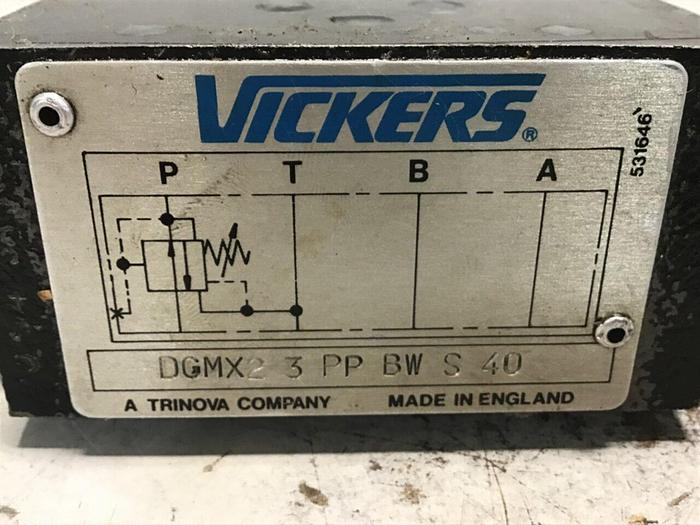 Used VICKERS Pressure Reducing Valve DGMX23PPBWS40 #142887