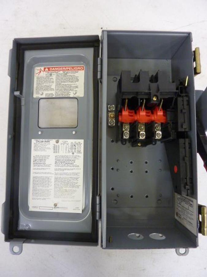 Used SQUARE D 30 Amp Safety Disconnect Switch CHU361AWK USED
