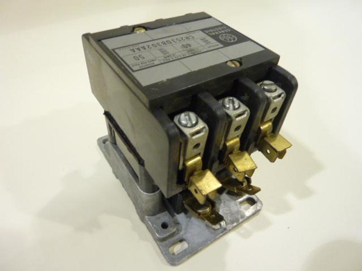 Used GENERAL ELECTRIC / GE Contactor CR253DB302AAA Used