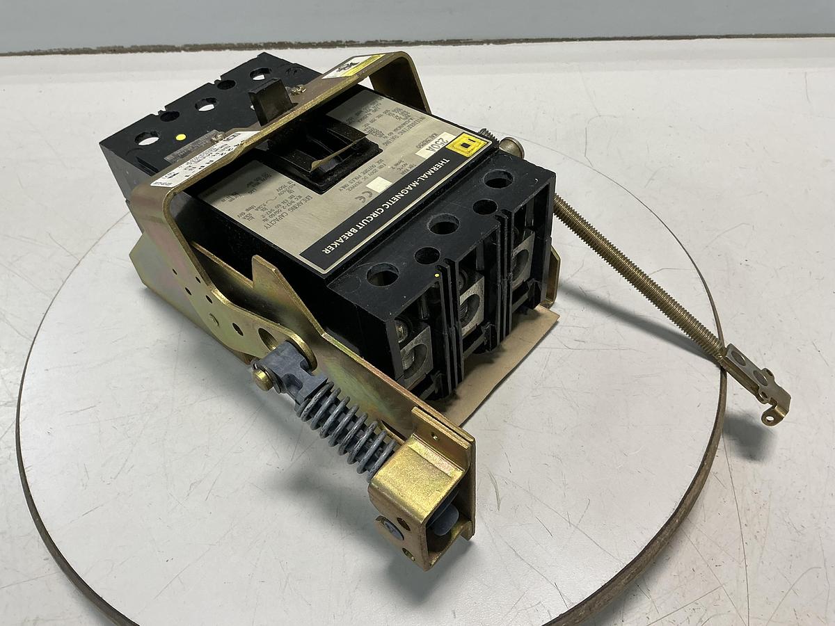 Used SQUARE D KAL36250