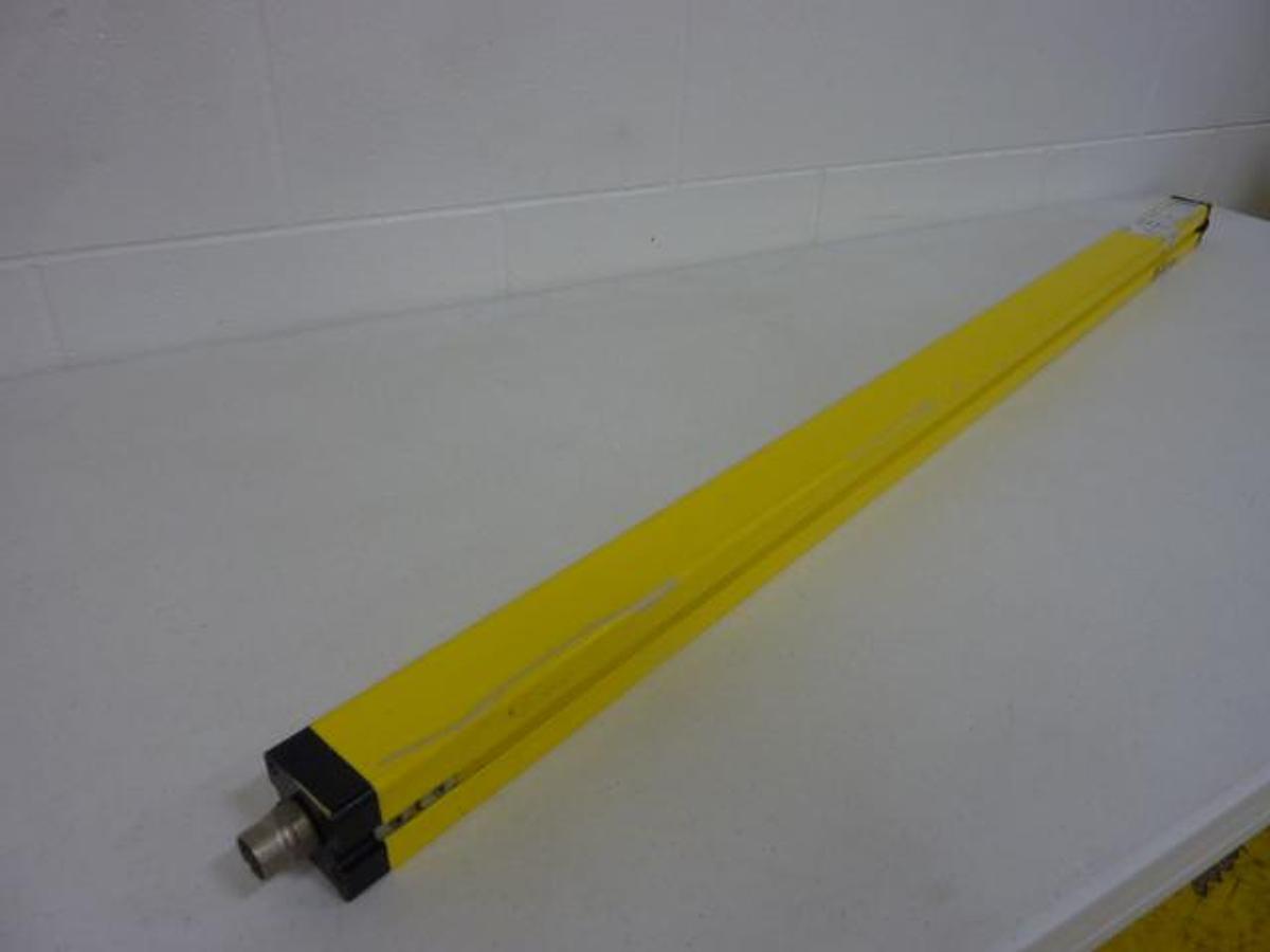 Used SICK OPTIC ELECTRONIC Light Curtain Receiver FGSE 1200-221 #49844