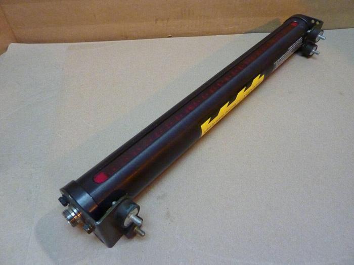 Used BANNER ENGINEERING Guard Receiver MGR1818A #38484