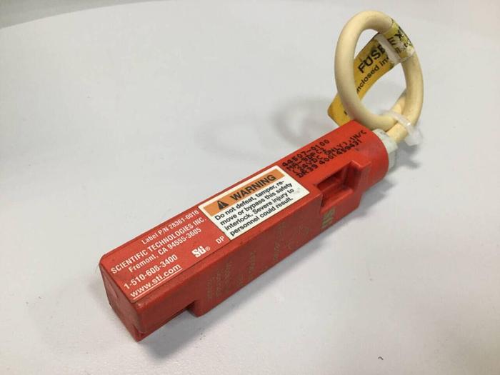Used SCIENTIFIC TECHNOLOGIES INC Safety Switch 44507-0100 #92684