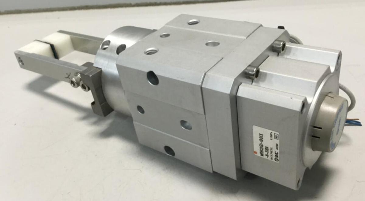 Used SMC Rotary Gripper MRHQ25D-180SX-N-X169 Used