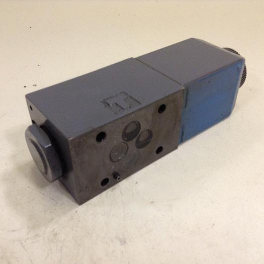 Used VICKERS Directional Hydraulic Valve DG4V322AMUHL760 Used