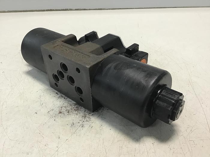 Used YUKEN DSG-03-3C2-D24-5090 Valve Used #143795