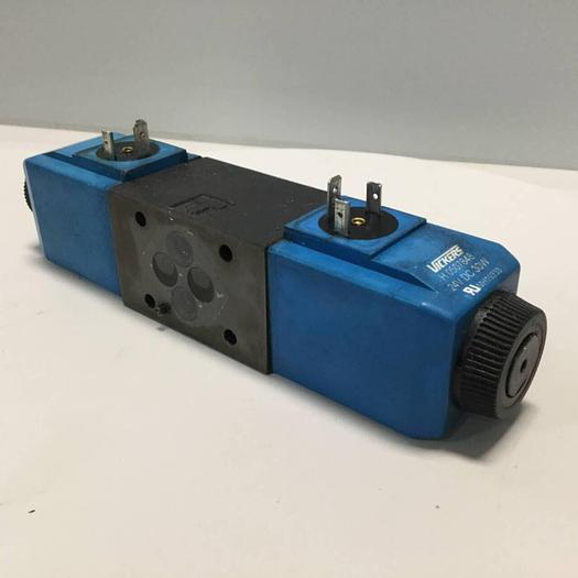 Used VICKERS Valve DG4V-3S-33C-M-U-H5-60 #91529