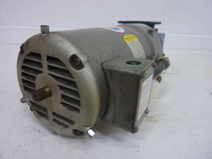 Used BALDOR 2 HP Motor w/ Gearbox M00 USED